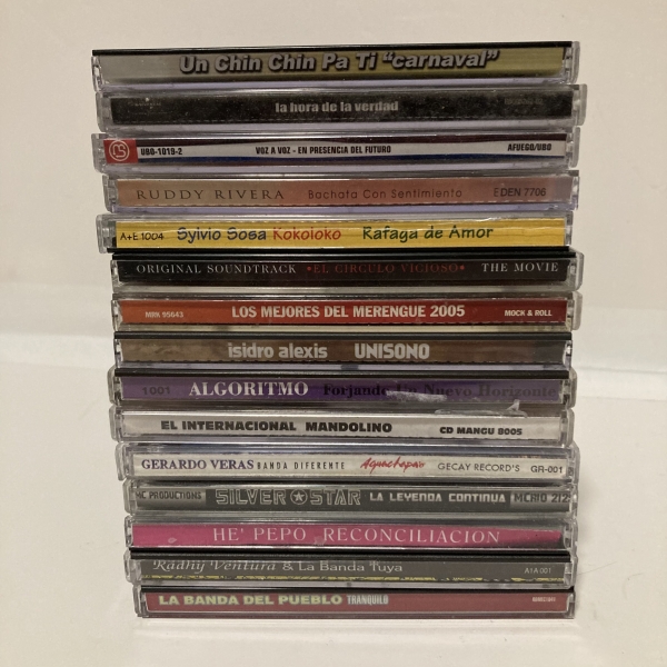 Lot of Merengue y Mas 15 CDs Pre-own